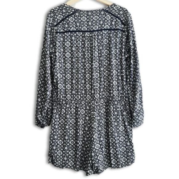 GAP Long Sleeve Shorts Romper Blue Floral Pattern Blue & White Sz L - Picture 8 of 14